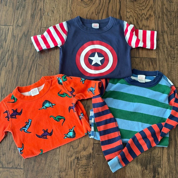 3 Hanna Andersson pajama tops - Picture 1 of 7